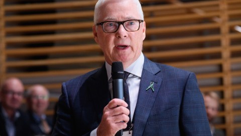 Edward W. Stack recibe un premio por parte del New York Times en 2018.