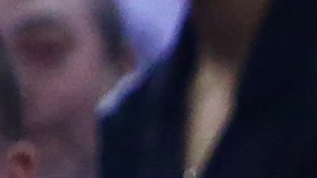 Drake durante un encuentro de Toronto Raptors en la NBA.