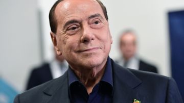 Berlusconi estaba siendo sometiendo a "tratamiento citorreductor especializado" y a quimioterapia.