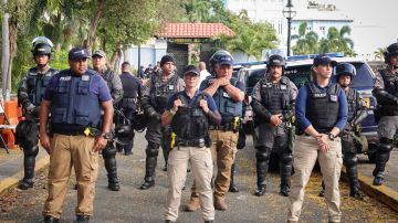 Policías en Puerto Rico