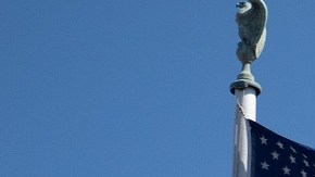 La Corte Suprema decidió sobre la deportación y delitos relacionados con la obstrucción de la justicia.