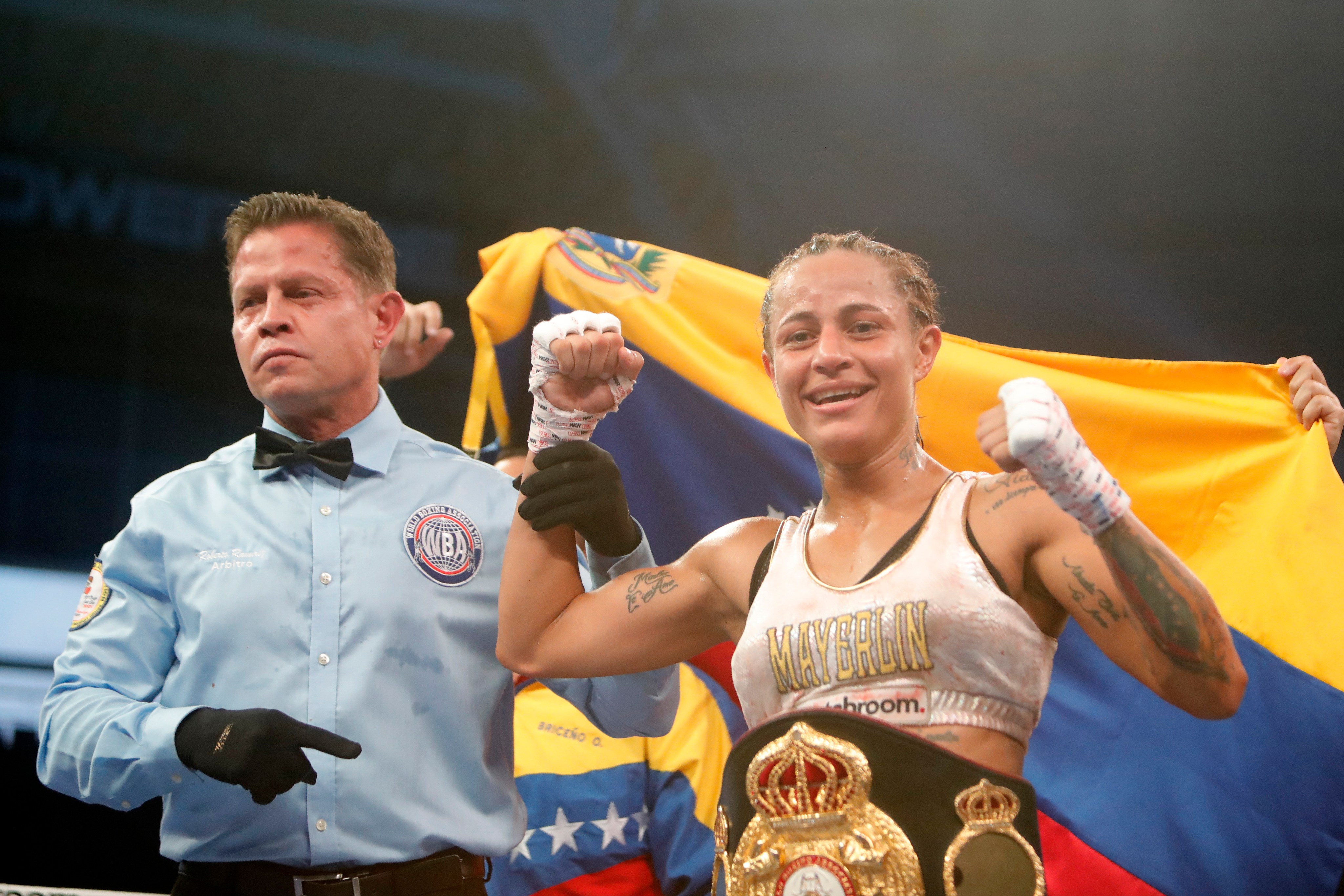 Campeona de la AMB Mayerlin Rivas reveló que un entrenador intentó abusar  de ella - El Diario NY