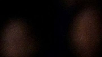 Benzema y Ancelotti comparten durante un encuentro ante Elche.