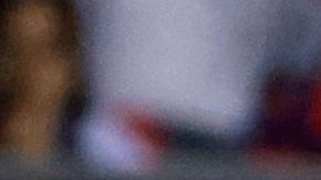 Deandre Yedlin (C) disputa un balón con los defensores de Jamaica.