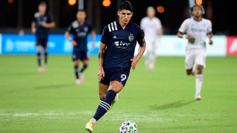 El delantero espera recuperar su nivel deportivo.