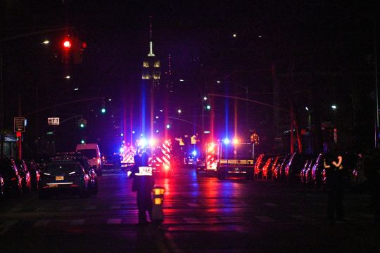 Accidente de tránsito en Manhattan dejó un muerto y cuatro heridos mientras un conductor es arrestado entre lágrimas
