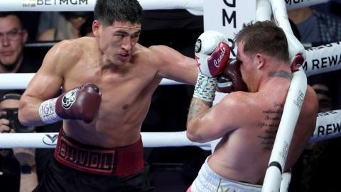 El pugilista desea luchar por un nuevo cinturón en caso de Charlo derrote al tapatío.