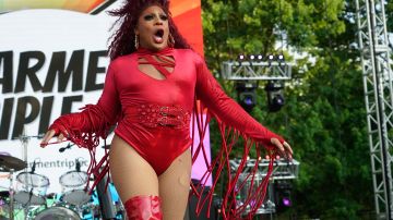 Juez bloquea ley de Tennessee que prohibía espectáculos drag en lugares públicos donde podían ser vistos por niños