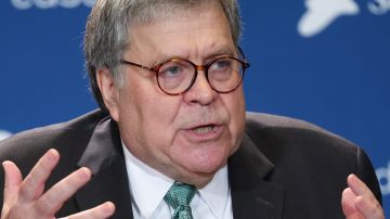 Barr opinó que la acusación judicial en contra de Trump es robusta porque la mayoría de la evidencia proviene de sus propios abogados.