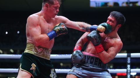 El entrenador de boxeo aseguró que el Canelo debe enfrentarse a un mejor rival.