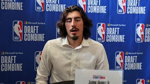 Jaime Jáquez Jr. durante la conferencia de prensa previa al Draft 2023 de la NBA.