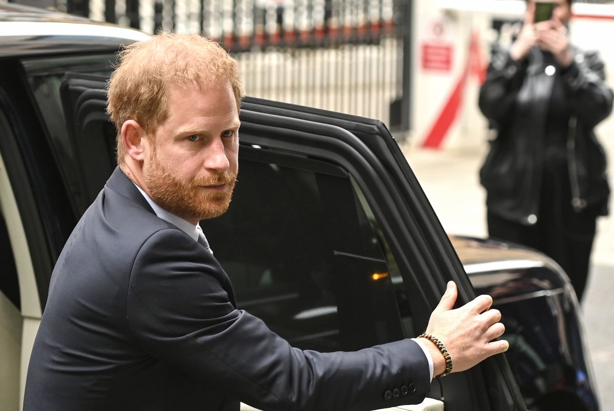 Prince Harry appears emotional during trial against Mirror Group Newspapers