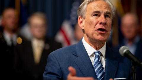 El gobernador de Texas, Greg Abbott, ratificó la decisión.