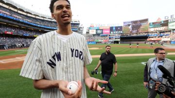 Aunque el lanzamiento inicial no salió como esperaba, Wembanyama se disfrutó su momento en el Yankee Stadium.