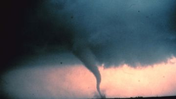 Estados Unidos registra unos 1.200 tornados cada año, lo que provoca un promedio de 71 muertes.