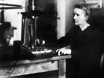 Fotografía de Marie Curie (1867-1934) Física y química polaca nacionalizada francesa.