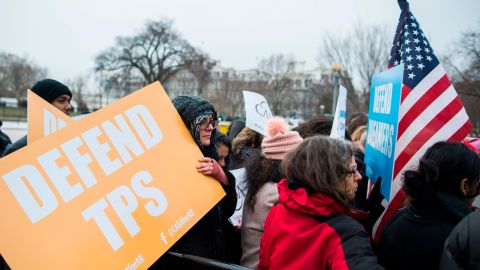 La extensión de TPS para cuatro países no incluye a nuevos inmigrantes.