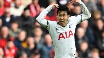 Jugador del Tottenham, Heung-Min Son, 'rejuvenece' un año luego de un extraño cambio de ley en Corea del Sur
