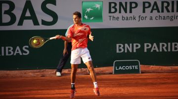 Peruano Juan Pablo Varillas hace historiaen Roland Garros avanzando a octavos de final para enfrentar a Novak Djokovic