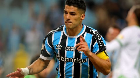 Luis Suárez más vigente que nunca: Marca gol y Gremio desmiente los rumores de su retiro