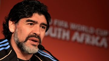 El "legado eterno" de Diego Maradona irrumpe en las plataformas digitales