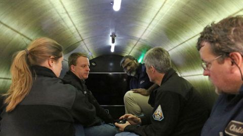 Fotografía facilitada por Ocean Gate que muestra el interior un submarino turístico con capacidad para cinco personas operado por la citada compañía.