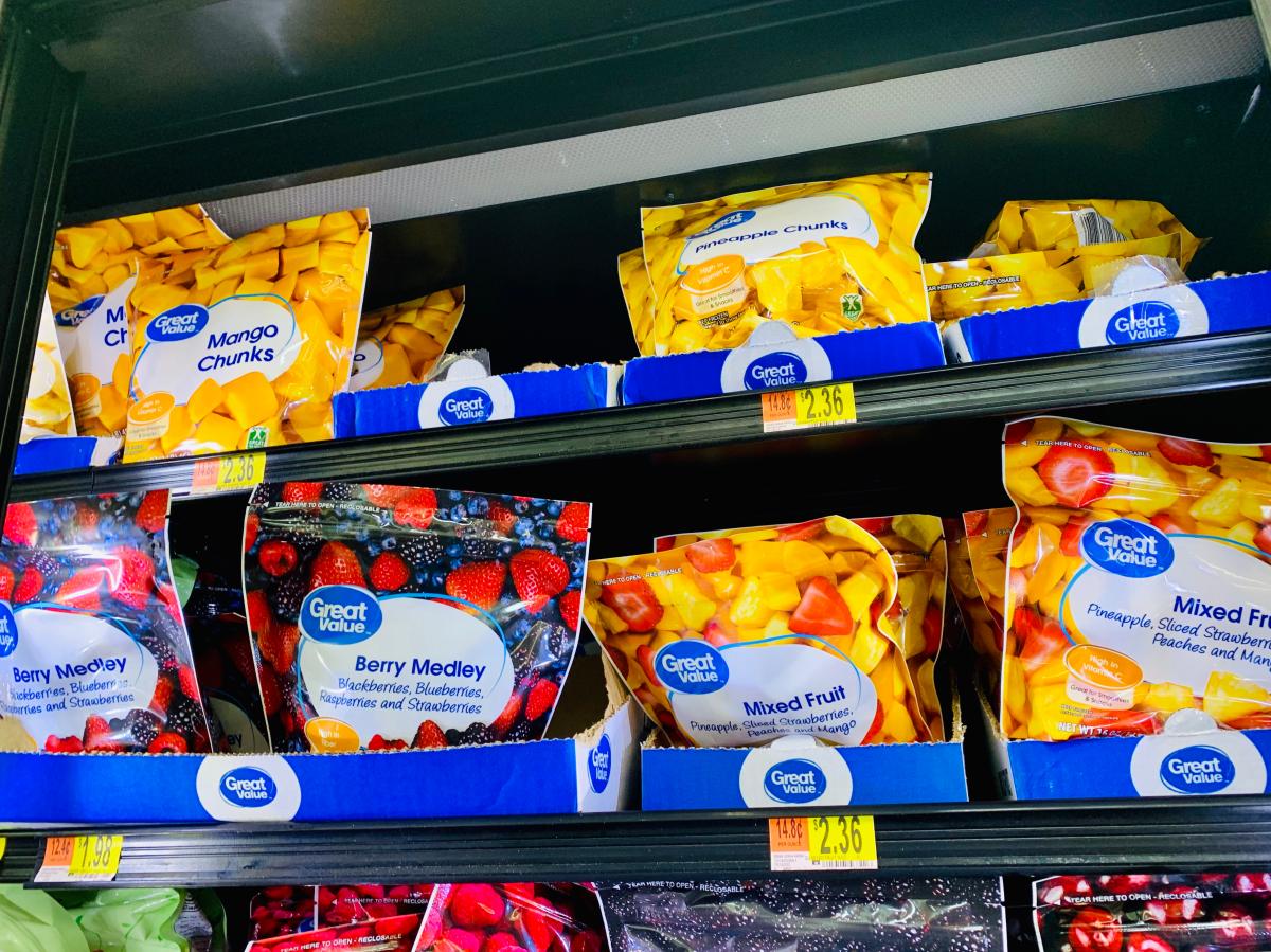 Gastos de envío montar pesadilla Retiran del mercado paquetes de frutas congeladas que se venden en Walmart,  Target y Aldi por posible contaminación con listeria - El Diario NY