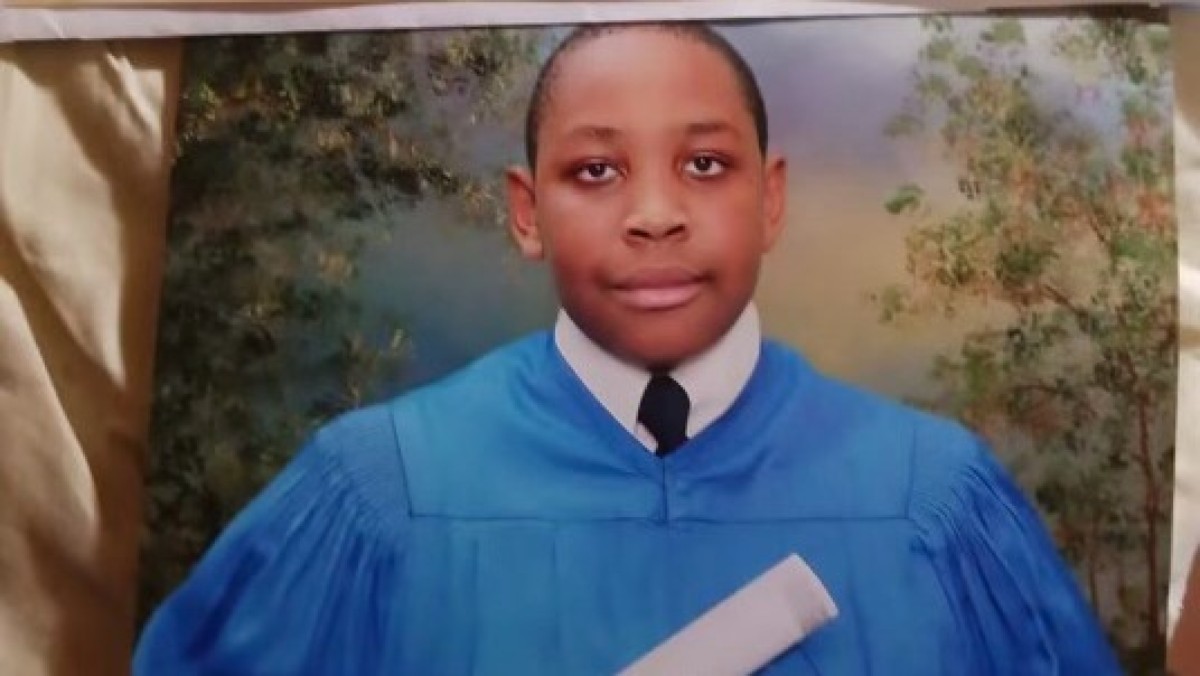 13-year-old boy with blue hair - wide 6