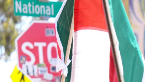Parte de San Diego hacia Florida caravana contra ley antiinmigrante en EE.UU.