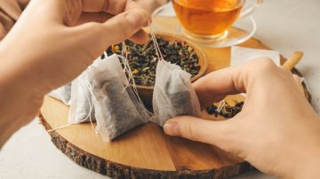 Con el romero, el té verde y clavos de olor puedes hacer infusiones y tés  con altos niveles de antioxidantes