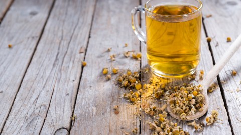 En el caso de personas que tiene un patrón de sueño sano al tomar manzanilla alcanzan niveles más profundos