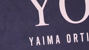 La conductora Chiquibaby junto a Adamari López en diciembre de 2022.