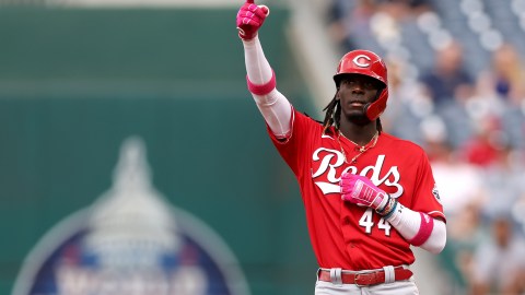 Dominicano Elly De La Cruz vuelve a impresionar al robarse segunda, tercera y 'home' en un lapso de dos pitcheos