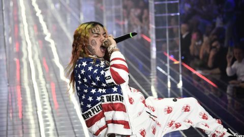 Tekashi no podrá acompañar esta noche a Yailin 'la más viral'.