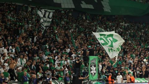 Hinchas del Maccabi Haifa de Israel.