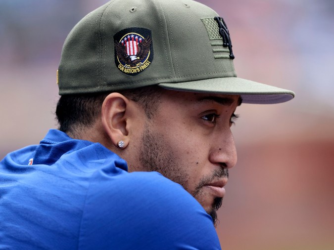 Edwin Díaz ha acompañado a los Mets en 2023 a pesar de su lesión. FOTO: Christopher Pasatieri/Getty Images.