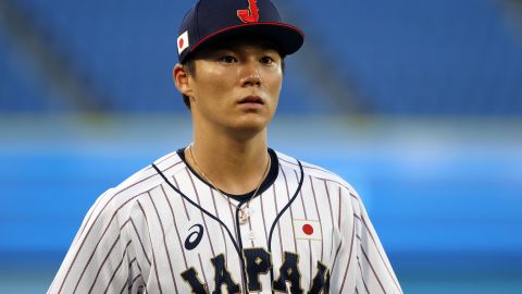 Yoshinobu Yamamoto, lanzador japonés que viene de ser MVP en la liga de su país