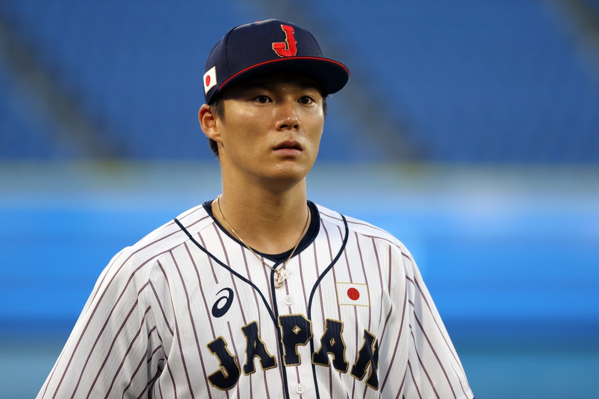 Yoshinobu Yamamoto, lanzador japonés que viene de ser MVP en la liga de su país
