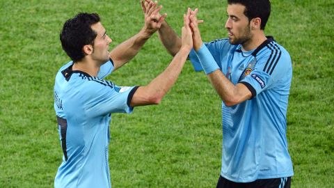 Álvaro Arbeloa (L) y Sergio Busquets (R) fueron pilares de la Selección de España.