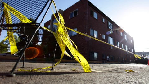 Bebé de 2 años en Filadelfia murió por un balazo que presuntamente fue disparado por un pariente