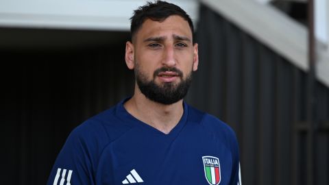 Gianluigi Donnarumma en un entrenamiento de la selección italiana.