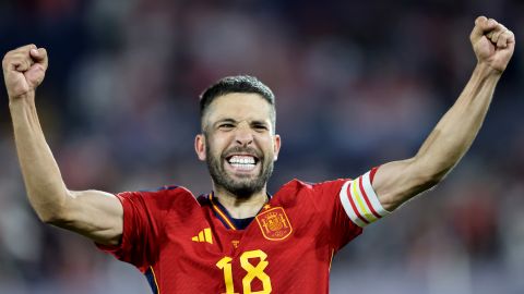 Jordi Alba celebra el título de la UEFA Nations League 2023 de España ante Croacia.