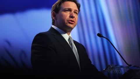 Equipo político de DeSantis comparte video en el que ataca a Trump por expresar apoyo a la población LGBTQ