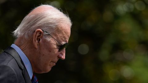 Compañía Johnson & Johnson demanda al gobierno de Joe Biden: esta es la razón