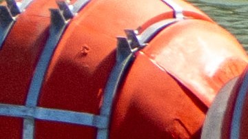 Abbott ha ordenado la extensión de una ristra de boyas y además alambrado en un tramo del Río Grande para impedir el cruce de migrantes.