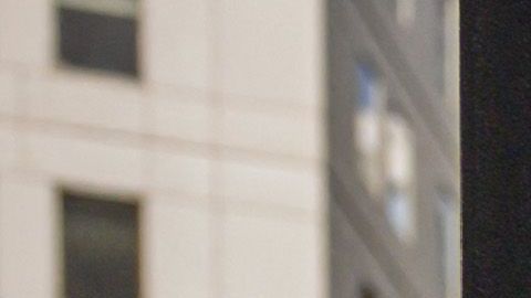 Otros migrantes prefirieron esperar en las calles algún hotel o refugio donde puedan ser albergados.