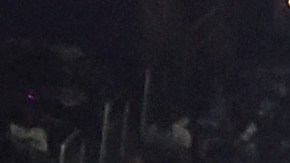 Terence Crawford impacta a Errol Spence Jr. y lo manda a la lona en el segundo round.