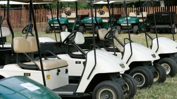 Más de 6,500 niños resultan heridos por carritos de golf cada año.