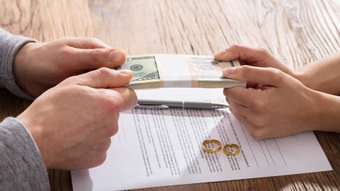 Dinero divorcio