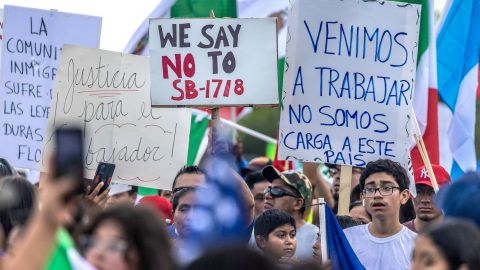 Una marcha contra las leyes de inmigración de Florida